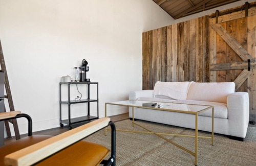 Springerville Cabin | Riverside Suite Casita 7