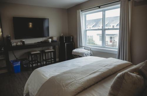 Grand Falls - Windsor Hotel | Riverside Suites