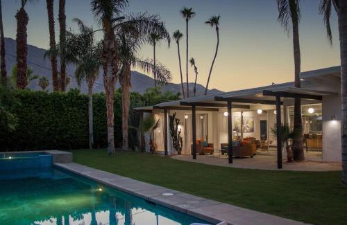 Tahquitz River Estates House | Riverside