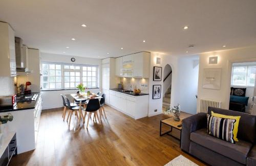 Datchet Apartment | Riverwalk Apartment North