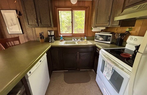 Mayfield Ski Chalet | Riverwalk Chalet: HotTub