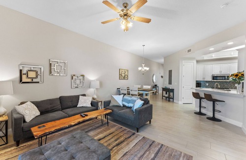 Historic District Condo | Riverwalk Condos - overlook the intercoastal!