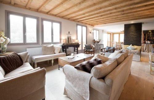 Montriond Ski Chalet | Riverwood Lodge