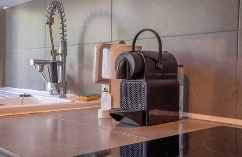 La Croix des Gardes Apartment | Riviera Escape – Sea View, Pool & Tennis