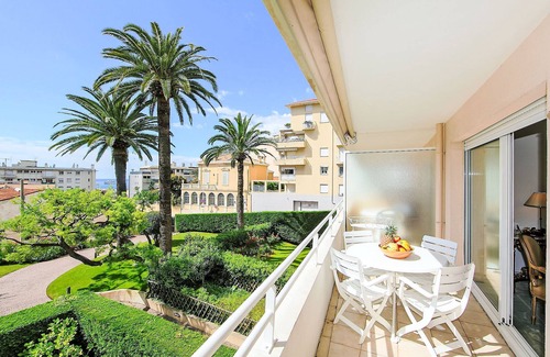 Cannes City Centre Apartment | Riviera Park by Interhome