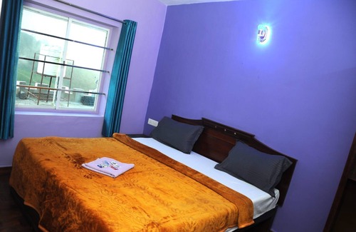 Ooty Hotel | RK White Castle