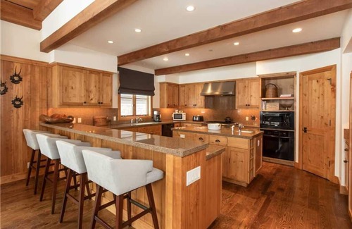 Granite Ridge House | RMR: Granite Ridge Lodge 3220 in Teton Village