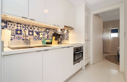 South Pointe Apartment | Roami at 250 Collins | 3 Bed Combo | Pool #30