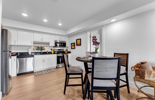 Downtown Branson Apartment | Roark Downtown Branson, Pools, Playground!