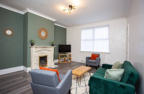 Blyth House | Roberts House by #ShortStaysAway
