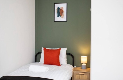 Blyth House | Roberts House by #ShortStaysAway