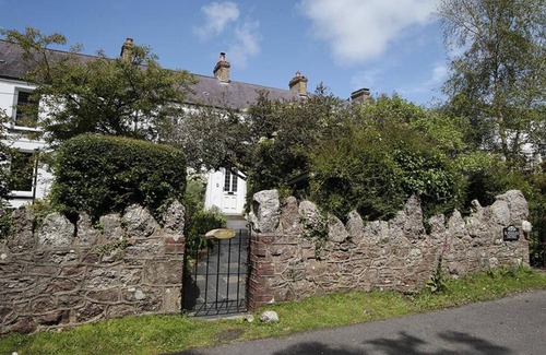 Reynoldston House | Robin Cottage - Two Bedroom House, Sleeps 4