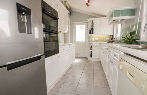 Saint Austell Bay Cottage | Robin Hill
