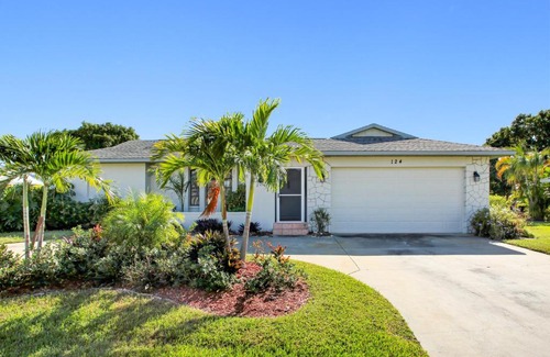 Pelican Villa | Robin's Nest