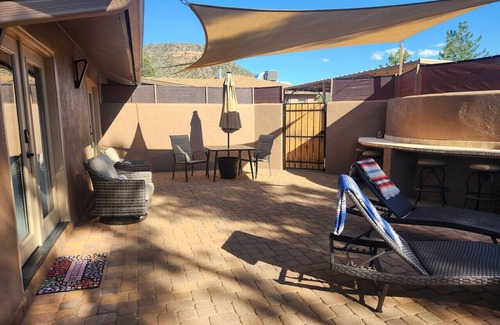 Oak Creek House | Robin's Red Rock Getaway Suite B