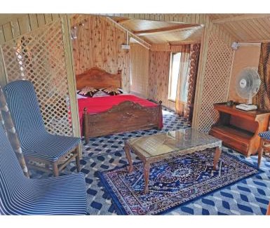 Dal Lake House | Robinhood Houseboat, Srinagar