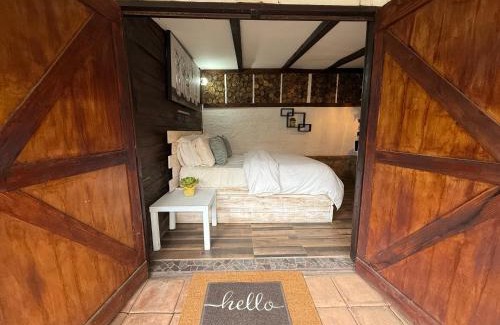 Valle de Guadalupe Bed & Breakfast | Roca Jardin Chalet