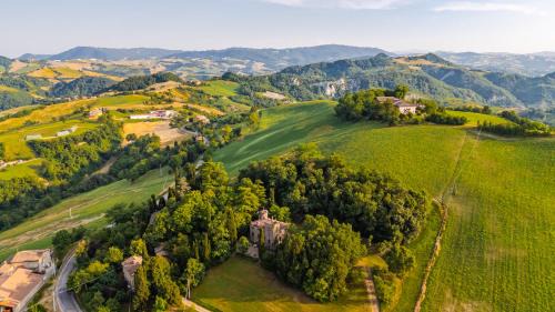 Sassuolo Villa | Rocchetta Cionini - a Castle overlooking the Motor Valley