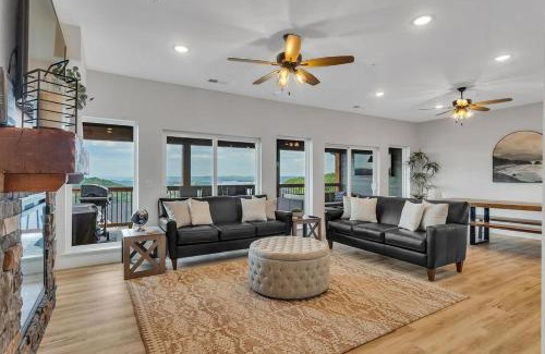 Branson House | Rock and Reel