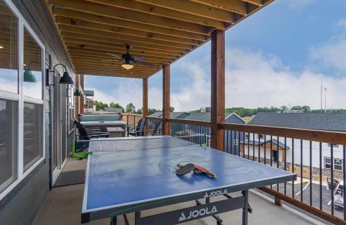 Branson House | Rock and Reel