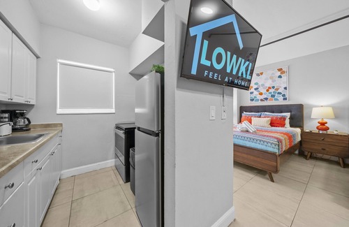South Beach House | Rock Apartments by Lowkl