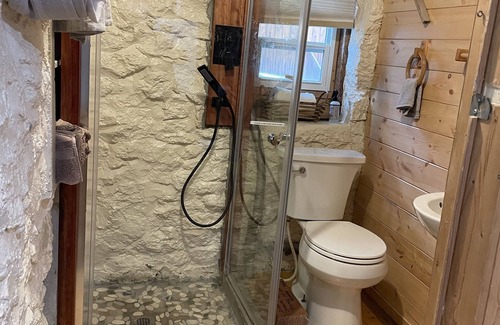 Allenspark Cottage | Rock Creek Cottage -3 miles from Rocky Mountain NP Entrance at Wild Basin