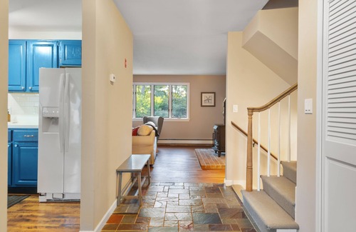 Rockport House | Rockport Pool House w/Yard+Grill l 4BR/3BA l Park and Walk to Bearskin Neck!