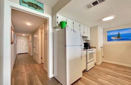 Rockport Condo | Rockport's Waterfront Gem - Cozy 1BR/1BA Condo with Breathtaking Bay Views