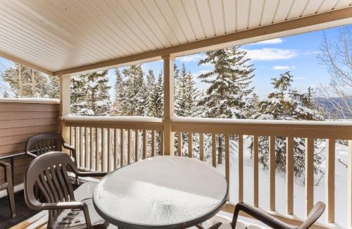 Historic District Villa | Rockridge 49 by Summit County Mountain Retreats