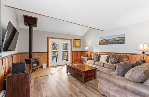 Historic District Villa | Rockridge 59 by Summit County Mountain Retreats