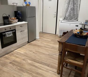 Melzo Apartment | Rocks Appartamenti i Portici nel centro storico!