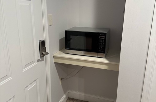 Mercersburg Apartment | Rockwell Suite #201 at the Inns of Whitetail