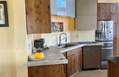 Black Hawk House | Rocky Mountain 3-bedroom house with Spectacular Views and Outdoor Jacuzzi!