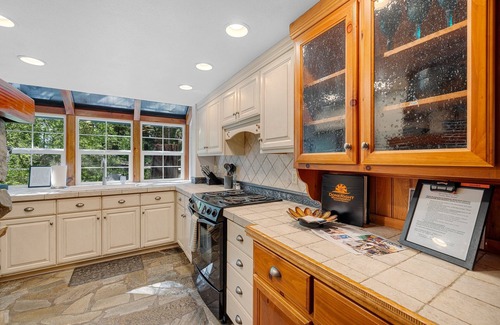 McCall House | Rocky Shore Escape: Neighborhood Beach, Pool Table, West Shore of Payette Lake