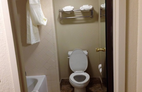 Abilene Hotel | Rodeway Inn Abilene West