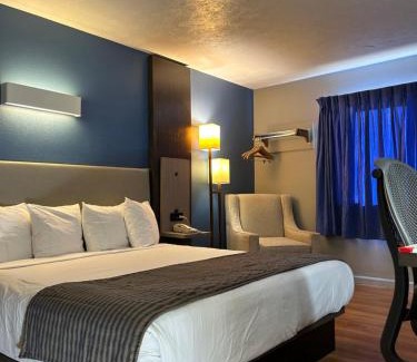 Emporia Hotel | Rodeway Inn Emporia