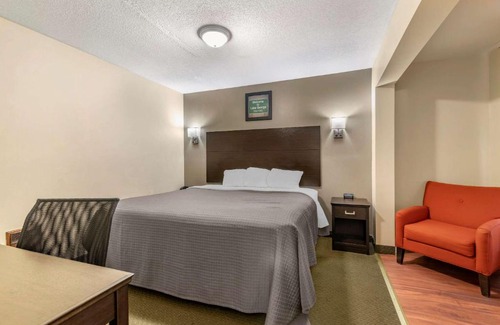 Lake George Hotel | Rodeway Inn Lake George Outlets