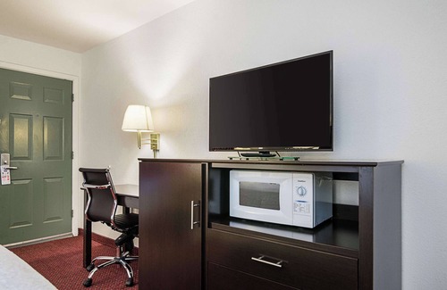 Liberal Hotel | Rodeway Inn Liberal