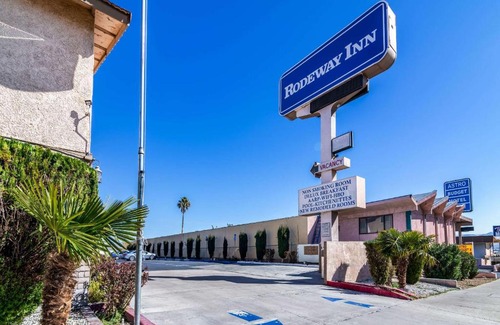 Barstow Hotel | Rodeway Inn On Historic Route 66