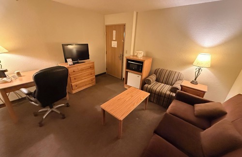 Hesston Hotel | Rodeway Inn