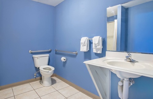 Jacksboro Hotel | Rodeway Inn