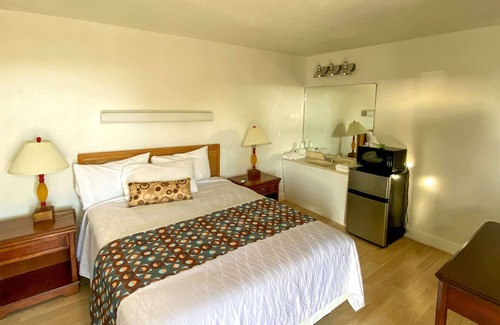 McDermitt Hotel | Rodeway Inn