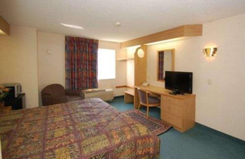 Willington Hotel | Rodeway Inn Willington North