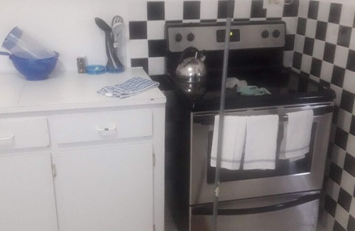 Great Exuma House | Rolle Town Retreat, Swim with The Pigs and and Nurse Sharks