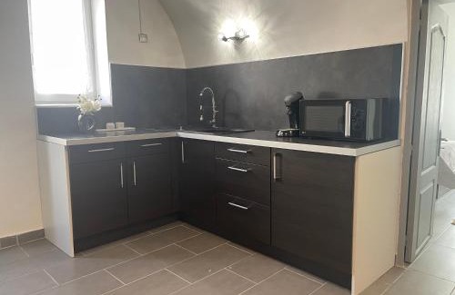 Centre Ville d'Ales Apartment | Roman