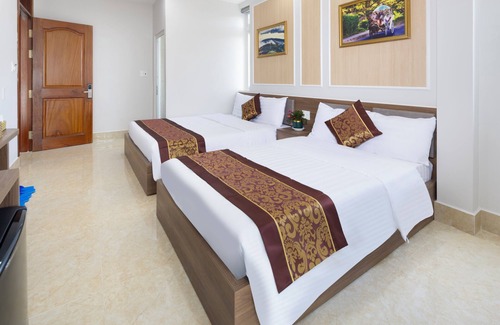 Phuong Hotel | Romance Hotel