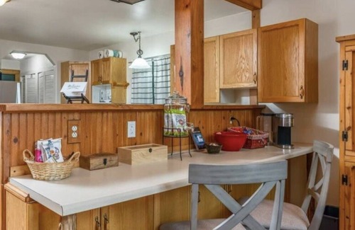 Bear Creek Ski Chalet | Romantic Alaskan Chalet w/Hot Tub