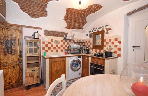 Celle Ligure Apartment | Romantic apartment for two for vacation on the Riviera di Ponente.