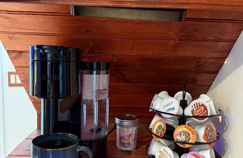 Alachua House | Romantic Barn Retreat - 7 Private Acres Near Gainesville, Firepit & Springs