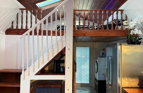 Alachua House | Romantic Barn Retreat - 7 Private Acres Near Gainesville, Firepit & Springs